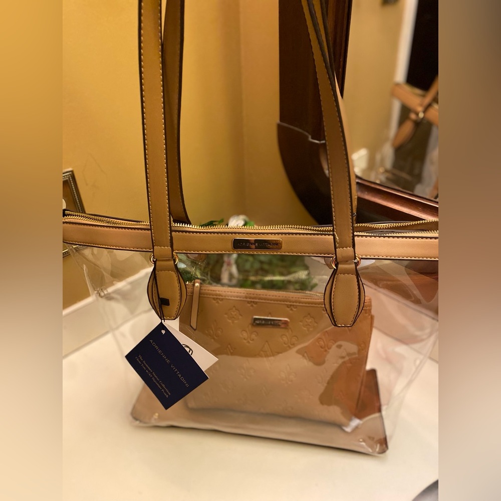 ADRIENNE VITTADINI Tan Tote Bag with MAKEUP POUCH Modern Design - Picture 6 of 15